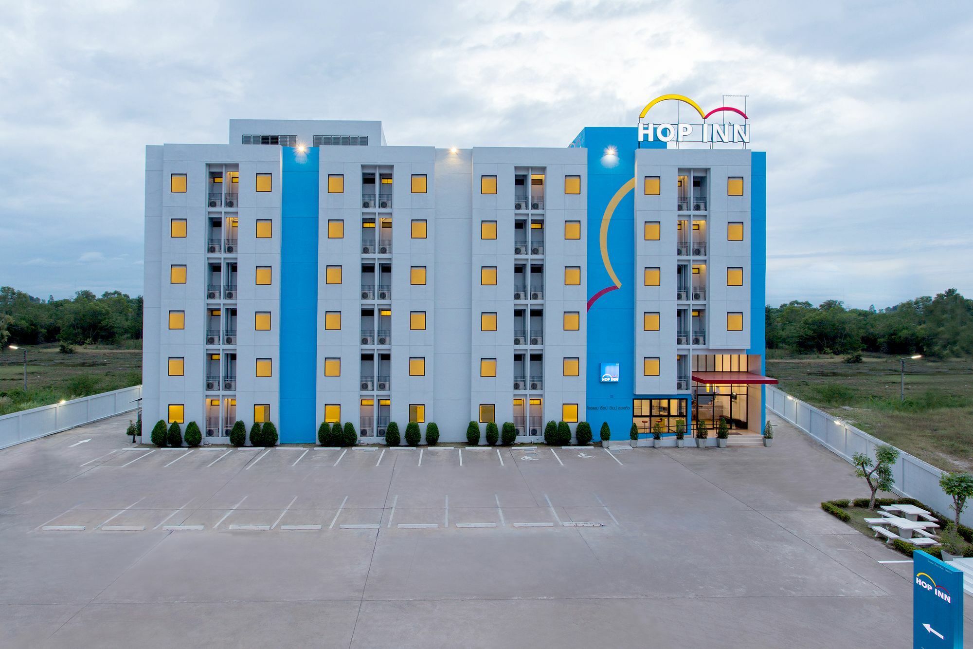 Hop Inn Lop Buri מראה חיצוני תמונה